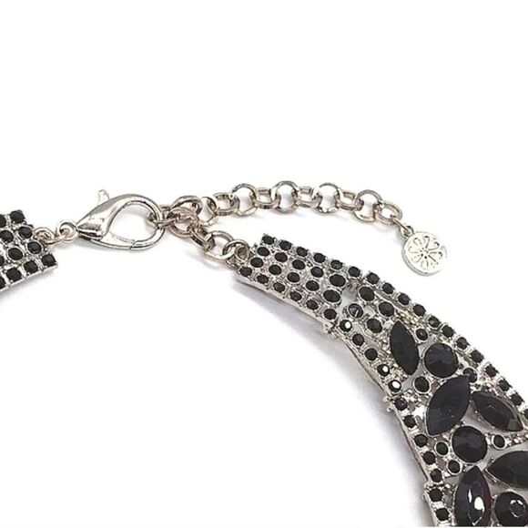 New Isaac Mizrahi Multishape 15" Black Crystal Collar Statement Necklace - Picture 3 of 3